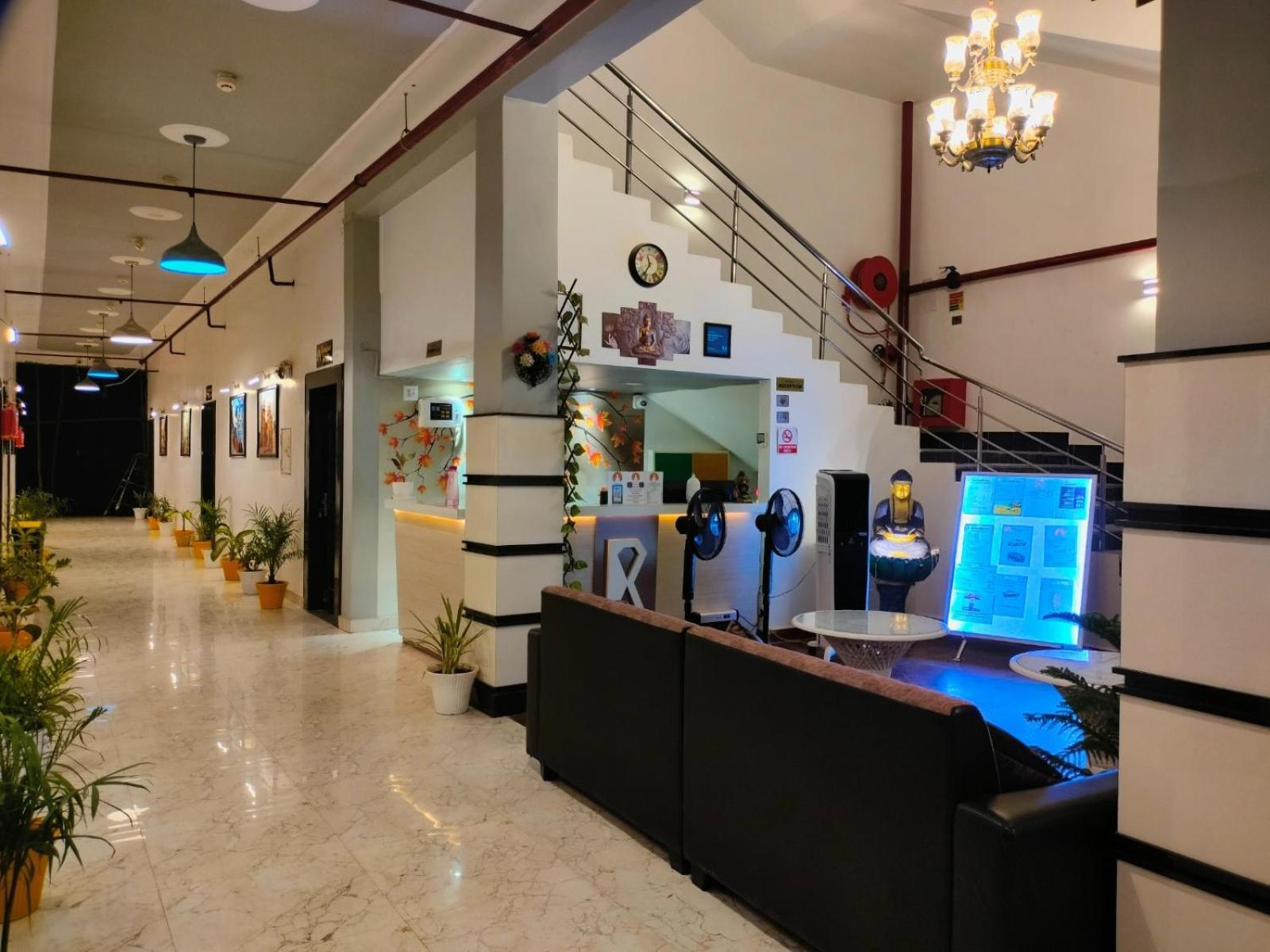 Hotel Buddha Park, Paharia, Варанасі Екстер'єр фото